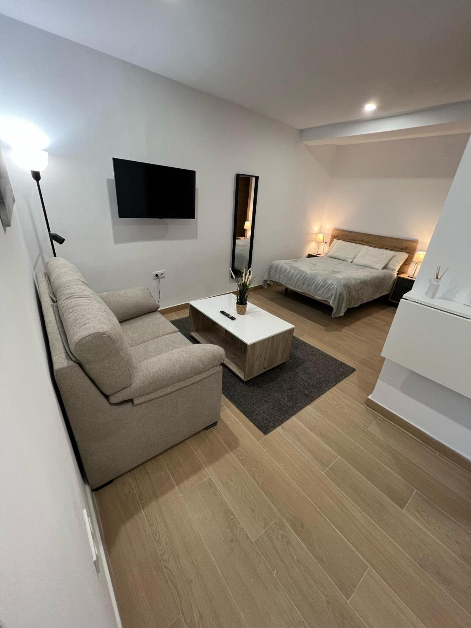 G&H Apartments - Apartamento Porvenir Jerez de la Frontera Ngoại thất bức ảnh